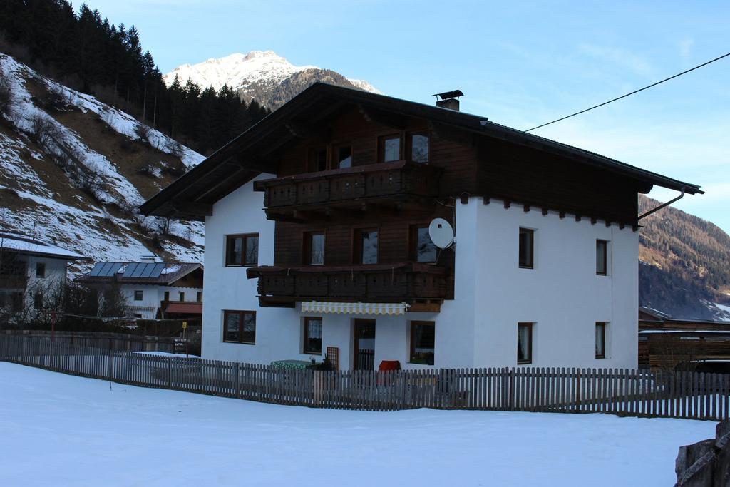 Haus Gabi Appartement Neustift im Stubaital Buitenkant foto